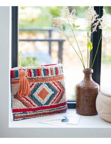 "PUNCH NEEDLE - Jeu de Fil"