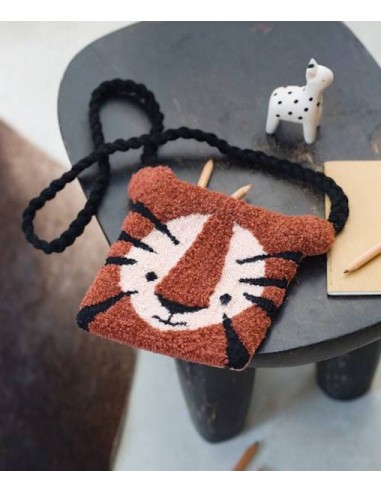 "PUNCH NEEDLE - Jeu de Fil"