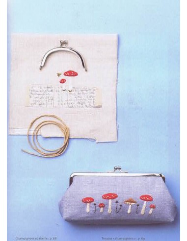 Carnet de Voyage Brodé - KAZUKO AOKI