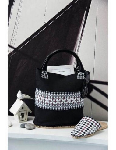 Broderie Suisse, un autre regard -...