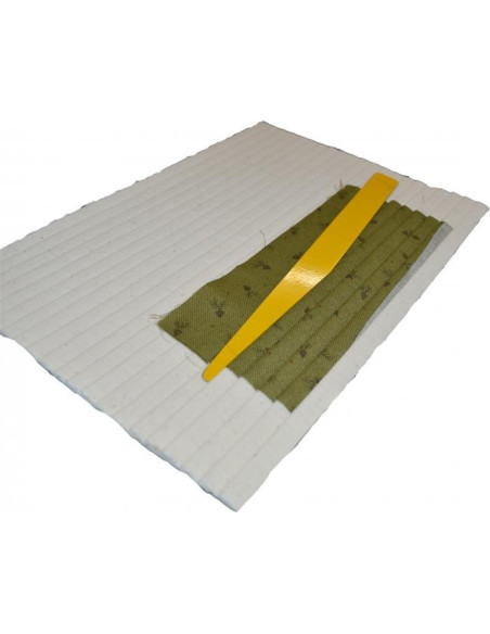 Planche à Plisser 7mm - 24 x 29 cm